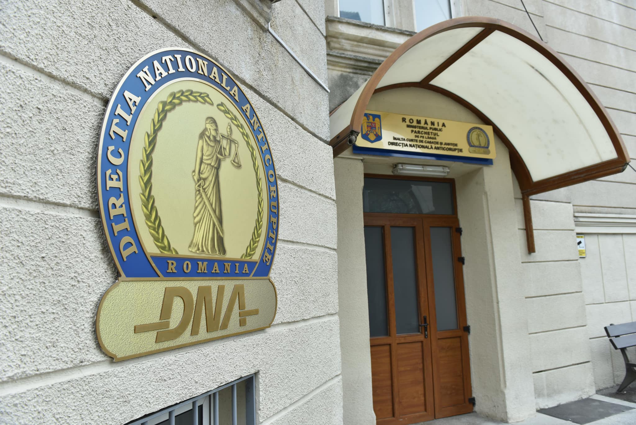 UPDATE: VIDEO - Percheziţii DNA, la Galaţi şi în alte 8 judeţe, într-un dosar amplu de evaziune fiscală