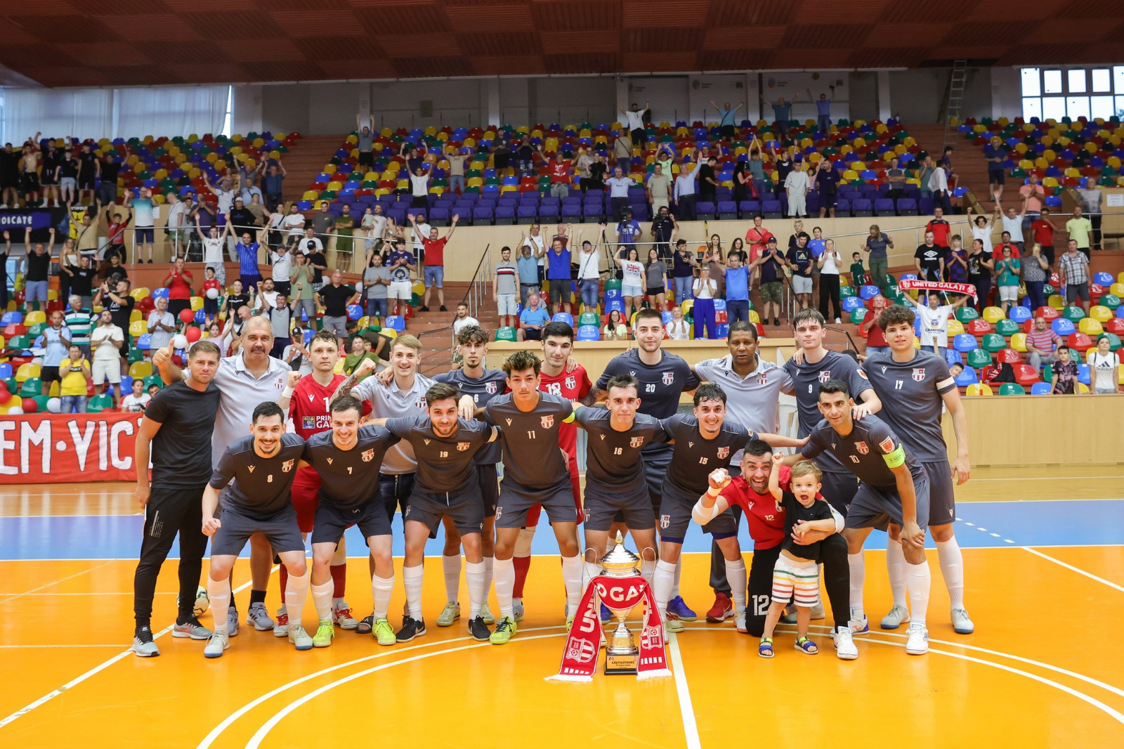 Neplătiţi de patru luni, „Tigrii” de la United au făcut spectacol şi au marcat 9 goluri cu CSM Tg.Mureş. 