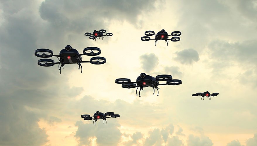 Roiurile de drone schimbă regulile războiului în Ucraina
