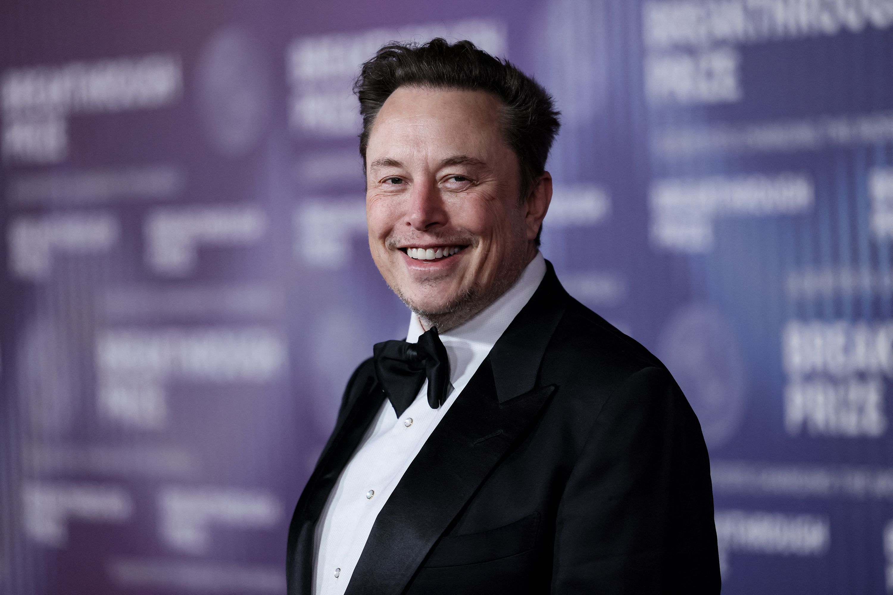 Elon Musk, între inovaţie şi controverse: influenţă globală şi dispute politice