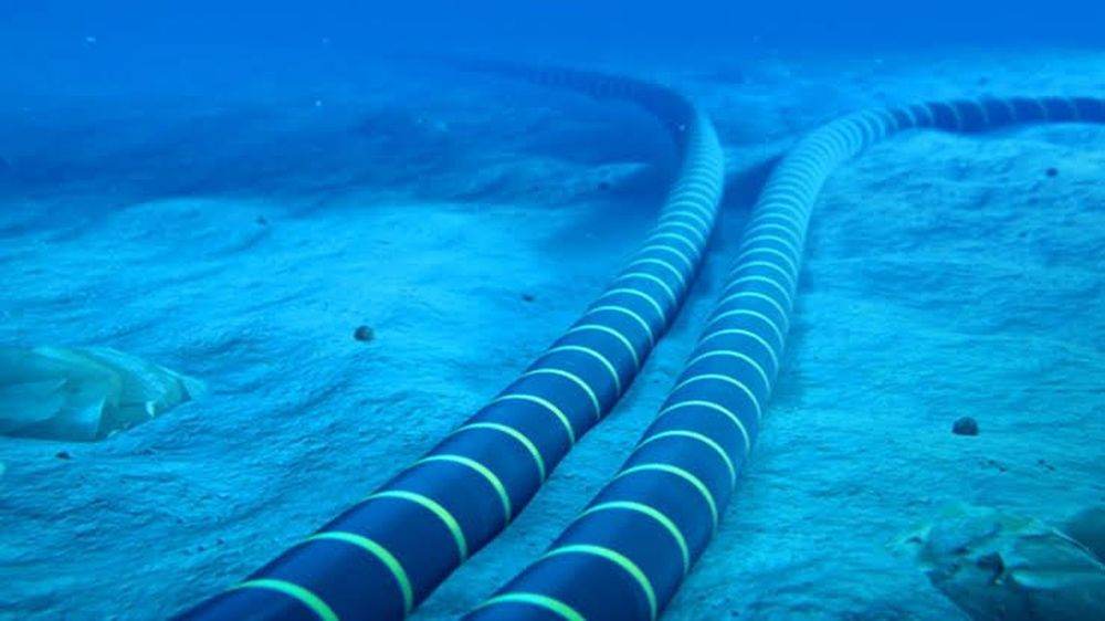 Cabluri submarine avariate în Marea Roşie au afectat serviciile Microsoft Azure şi conectivitatea regională