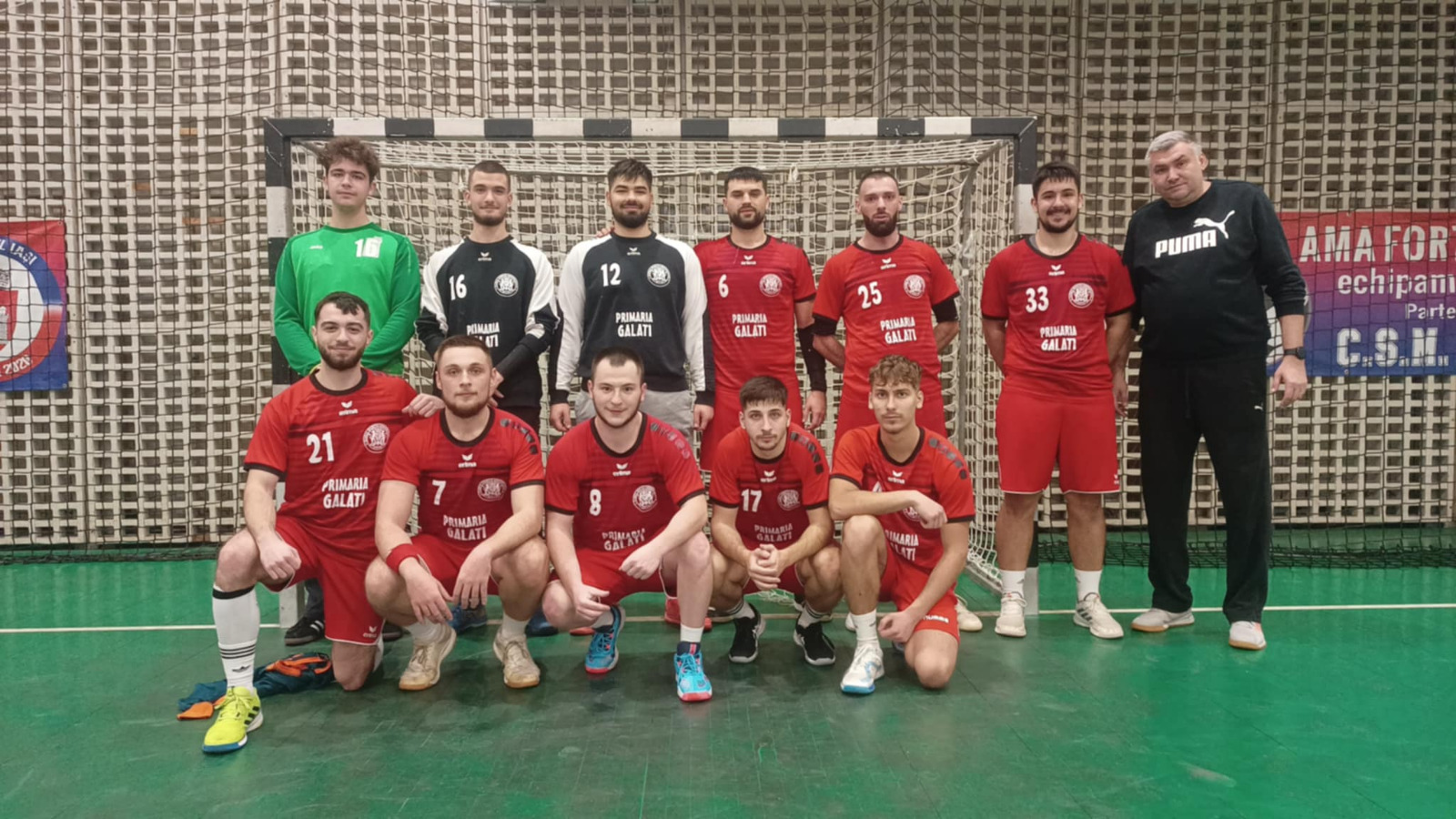 Handbaliştii de la CSU Galaţi revin pe teren