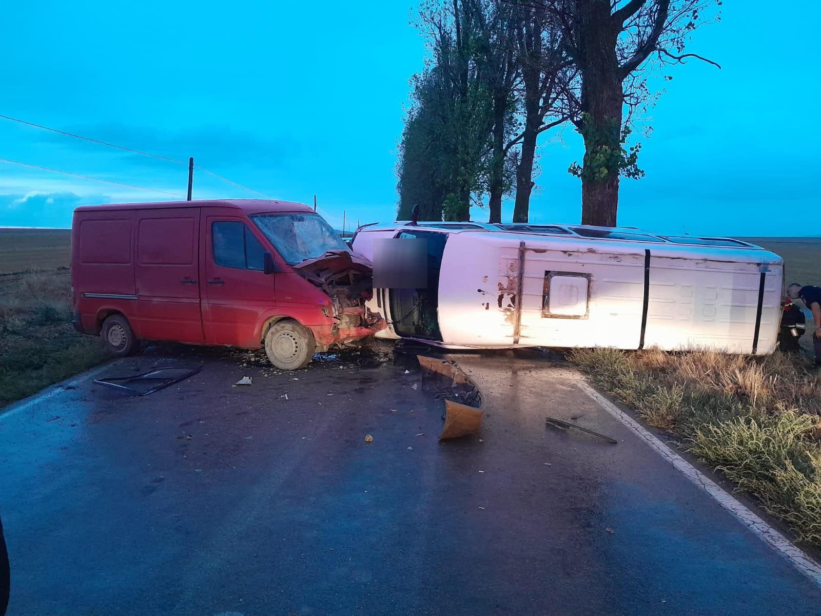 Accident rutier la Tulcea. Doi şoferi au ajuns la spital