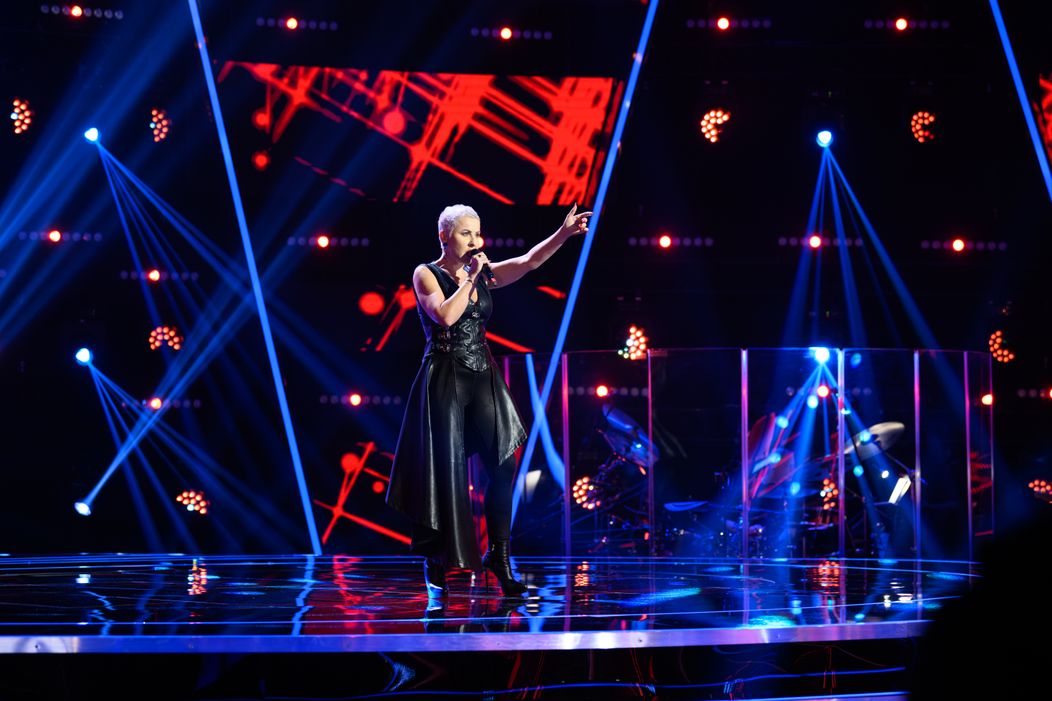 Vocea României: Gălăţeanca Florentina Matei a întors 4 scaune cu o interpretare de excepţie