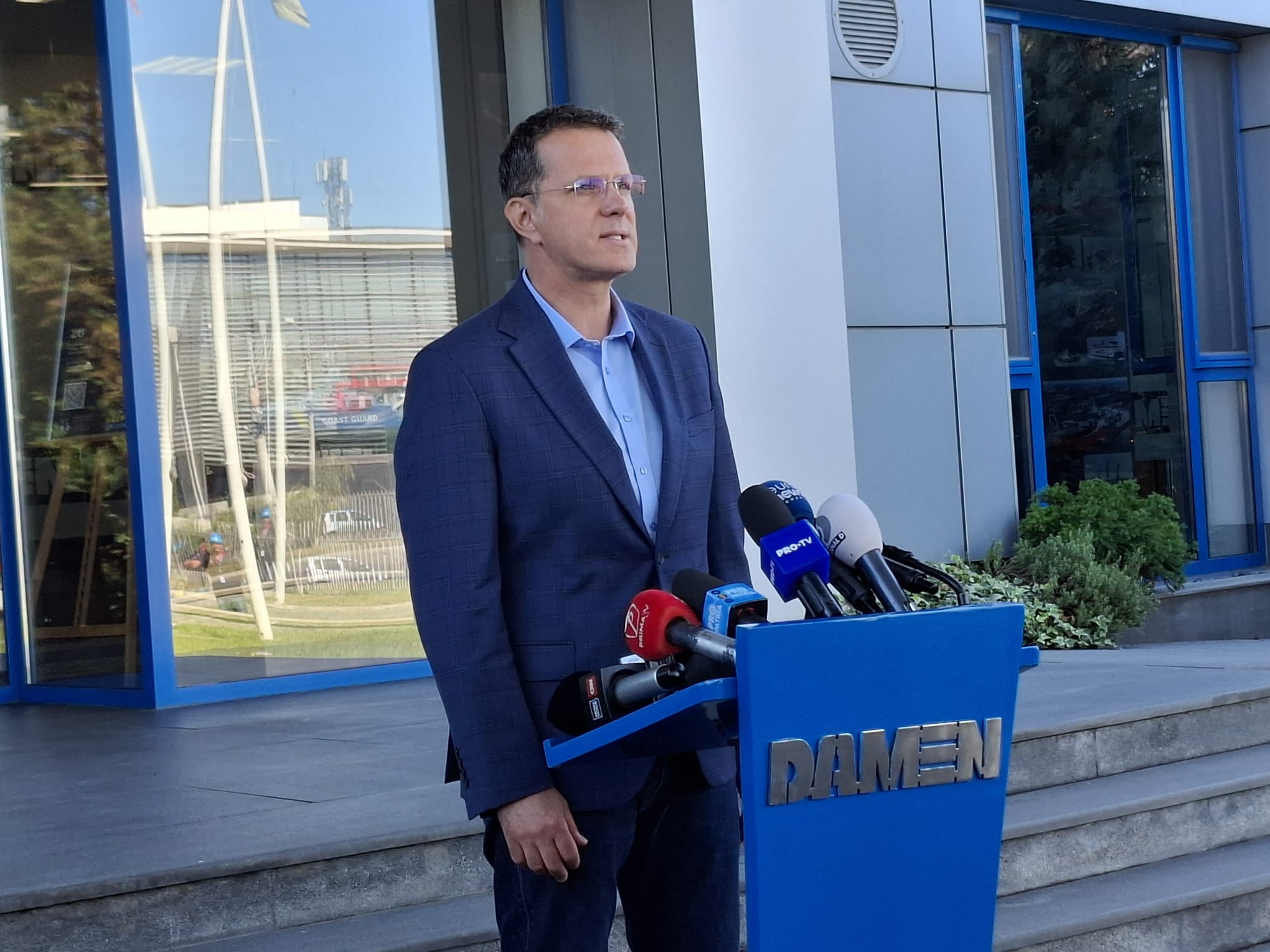 Ministrul Apărării, la şantierul naval Galaţi: Un loc care va creşte în următorii ani; sunt comenzi care vin din toate statele NATO