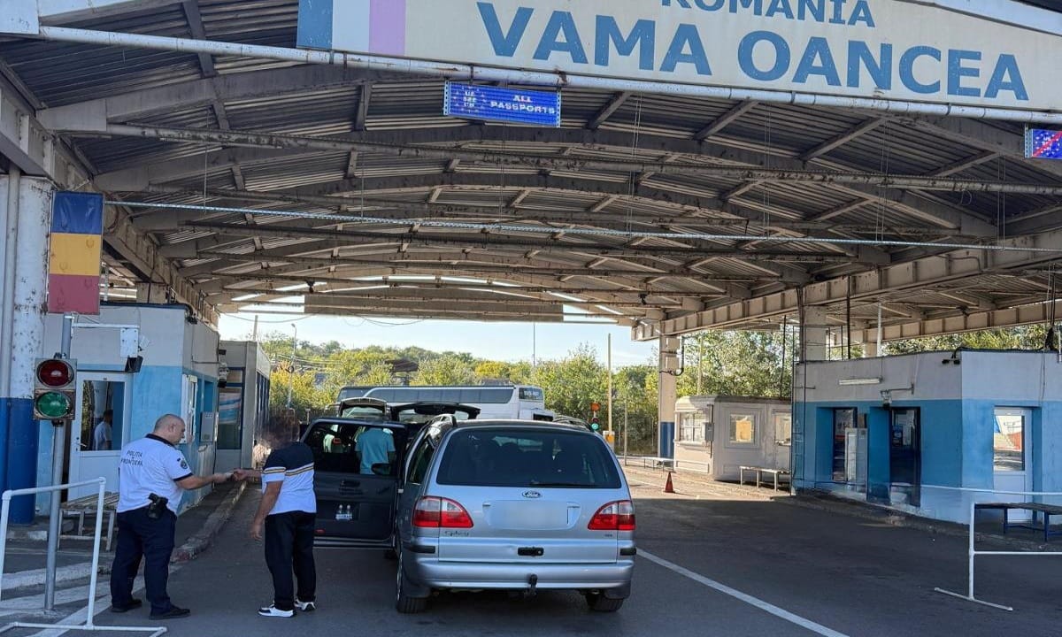 Moldovean depistat, la Galaţi, cu un permis de şedere polonez fals