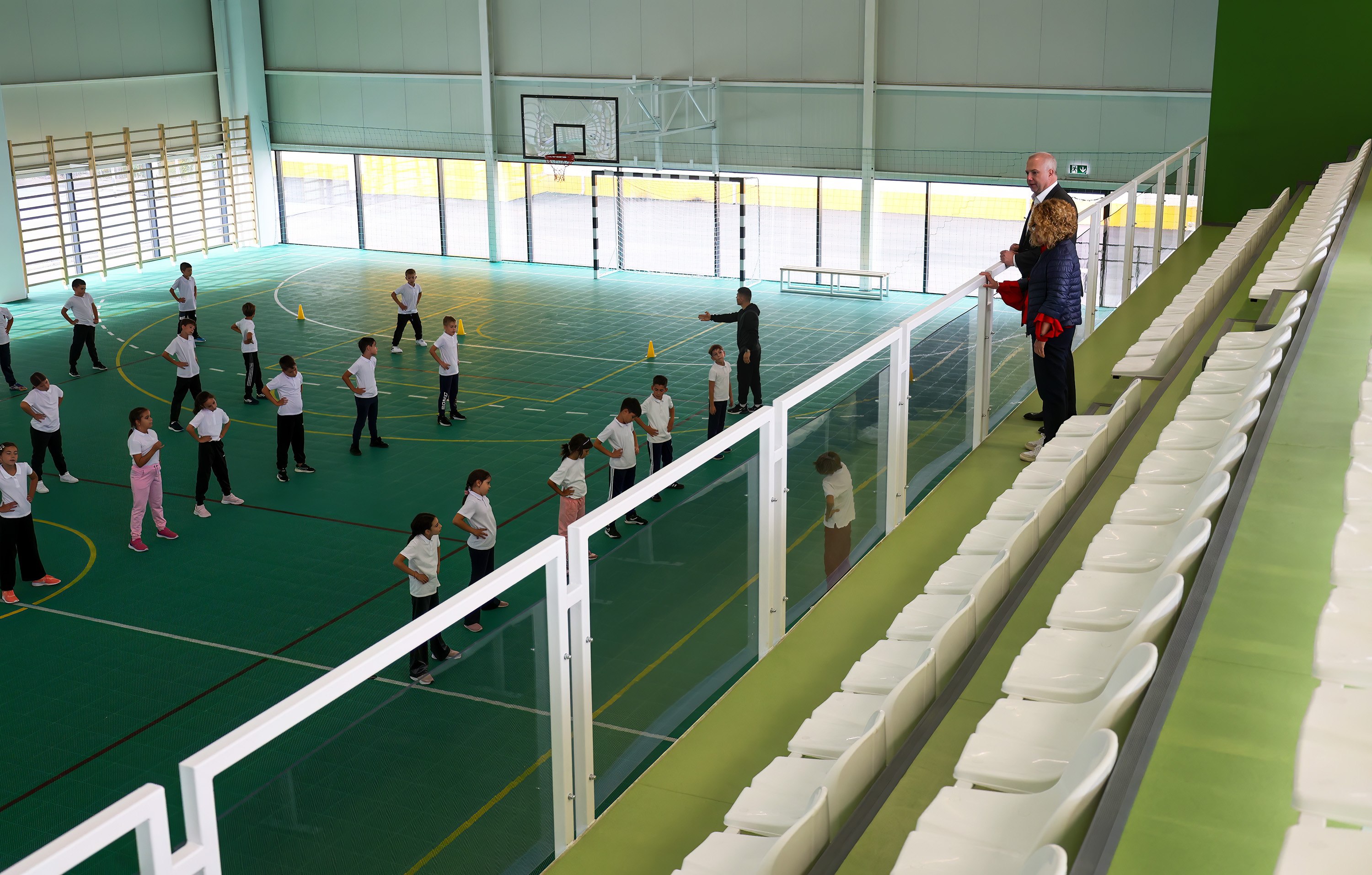 FOTO: S-au încheiat lucrările de construcţie la noua sală de sport de la Şcoala 29