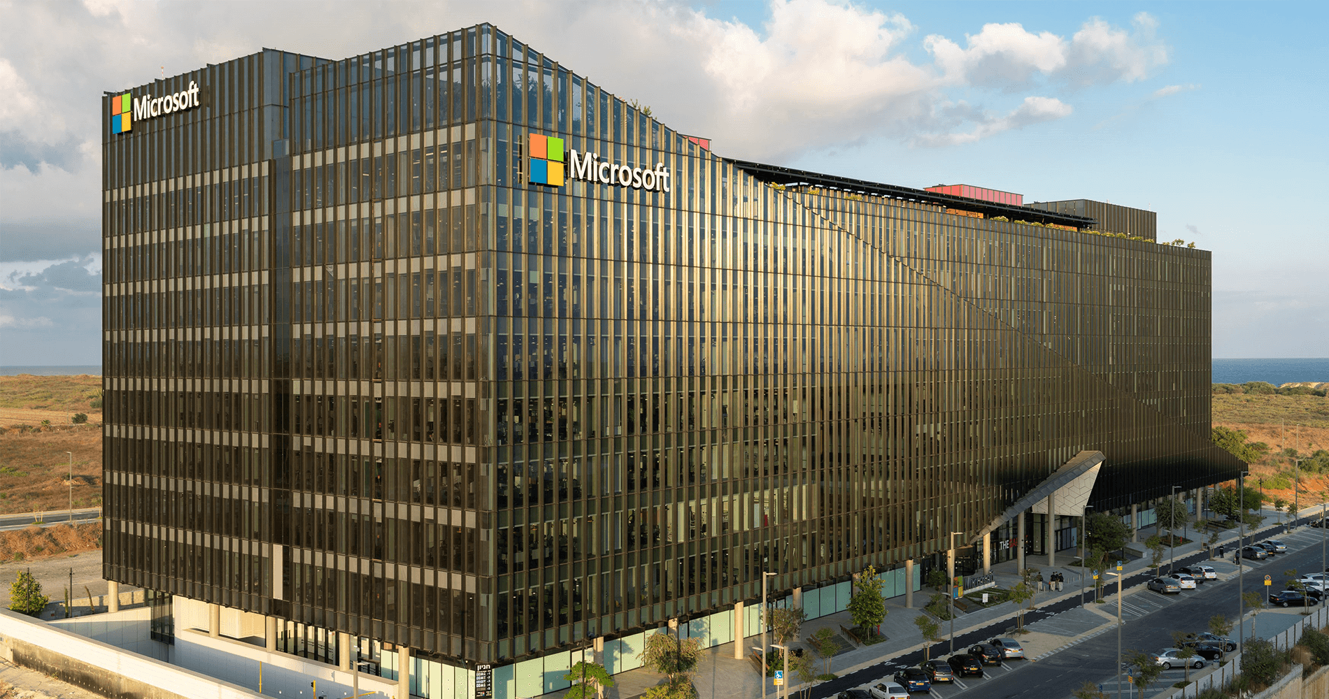Microsoft blochează accesul armatei israeliene la servicii de cloud şi AI folosite pentru supravegherea palestinienilor