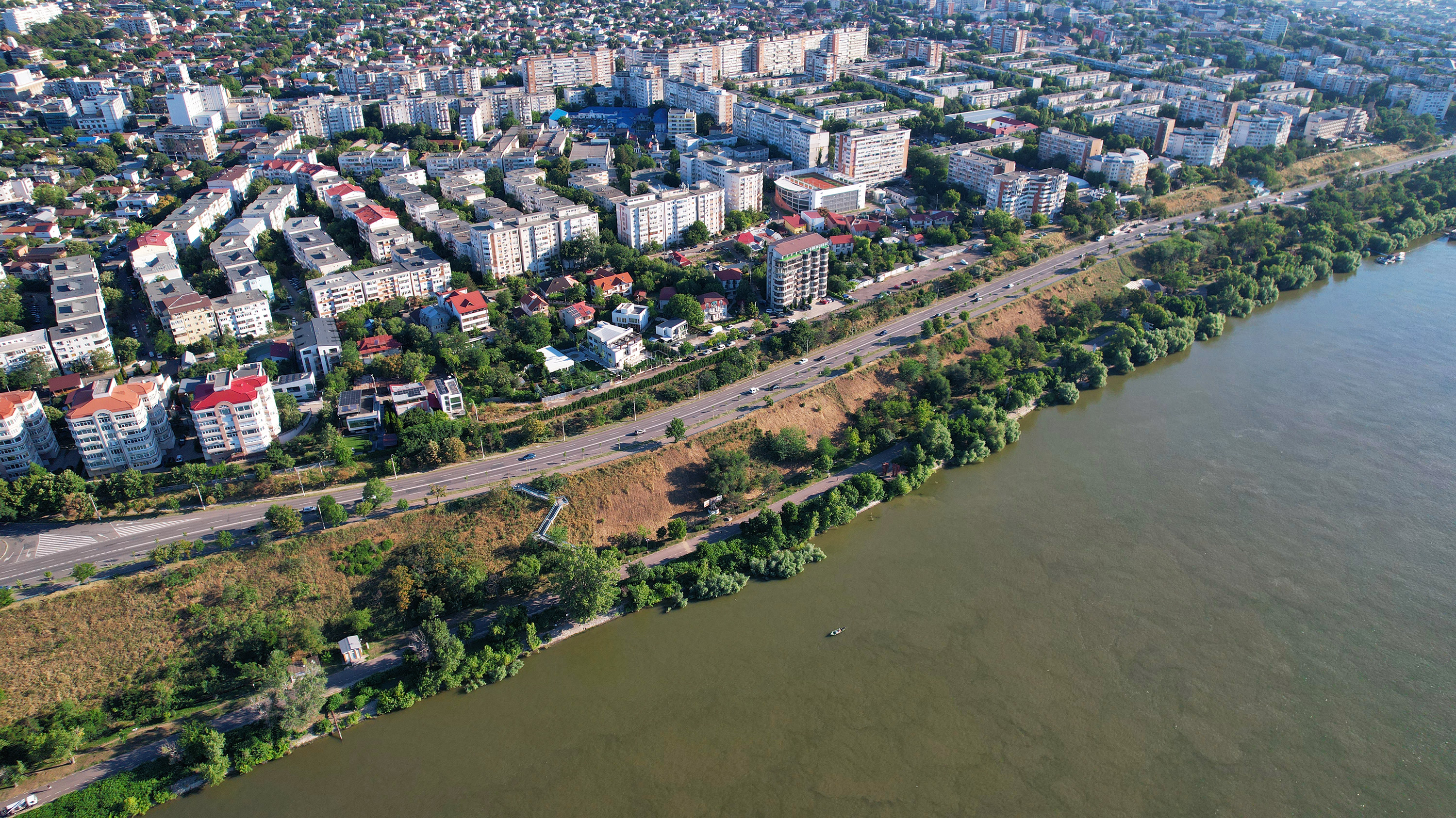 A fost semnat contractul pentru modernizarea Falezei Dunării de la Galaţi