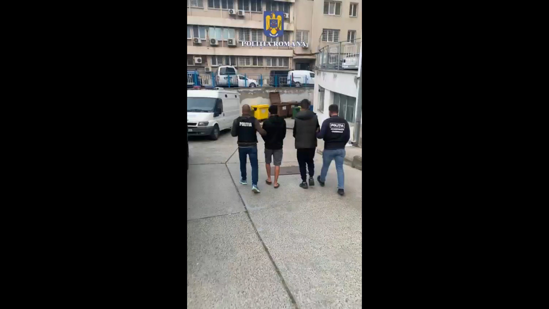 VIDEO: Tineri de 15 şi 18 ani arestaţi pentru furt din şi de maşini