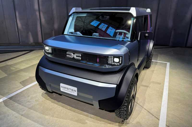 Dacia prezintă „Hipster”, o mini-maşină electrică sub 15.000 de euro, posibil răspuns la modelele chinezeşti low-cost