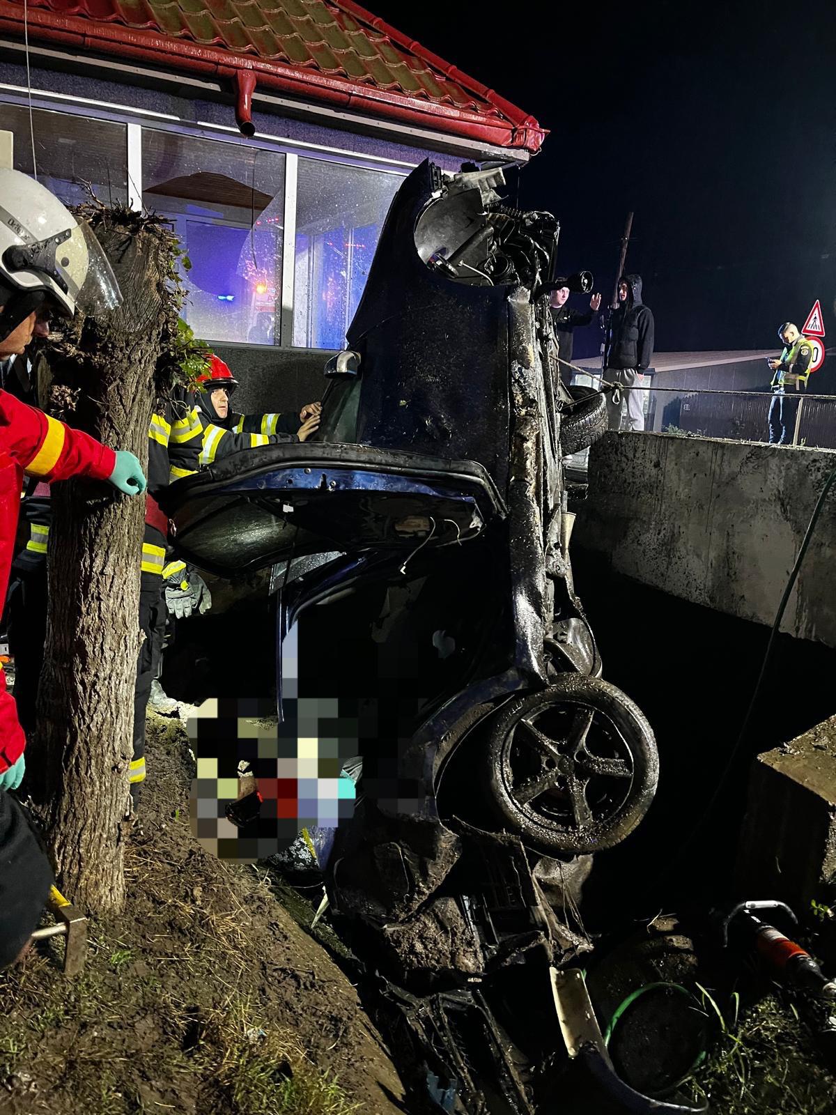Tineri răniți în accident la Pechea, se pare că șoferul era drogat