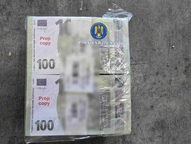 Poliția Română se explică după episodul „banii de film”: „Mai bine să fim ironizați pentru că am acționat la timp, decât să regretăm că n-am făcut-o”