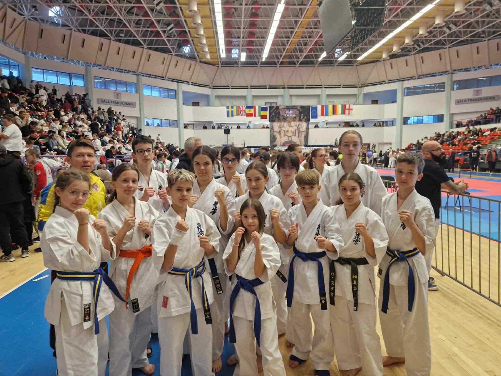 Sportivii gălăţeni de la Triumf Dojo s-au întors cu 7 medalii internaţionale de la Sibiu
