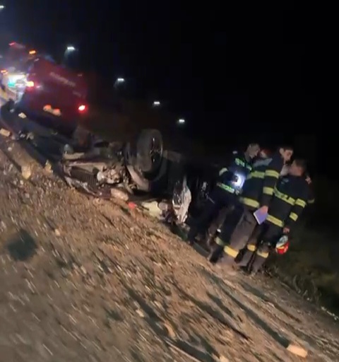 A murit la spital șoferul grav rănit în accidentul de la intrarea în Tecuci