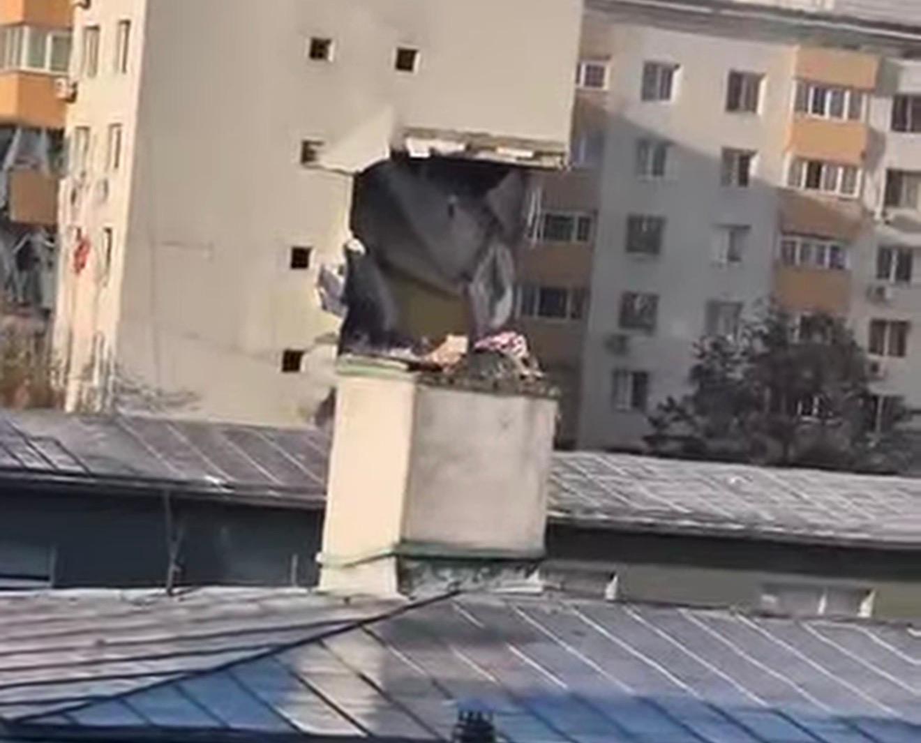 UPDATE: PLANUL ROŞU, acum, în Bucureşti! Un apartament a explodat şi a distrus o bună parte din bloc (VIDEO)