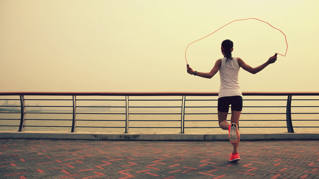 Săritul corzii, secretul pentru un corp tonifiat