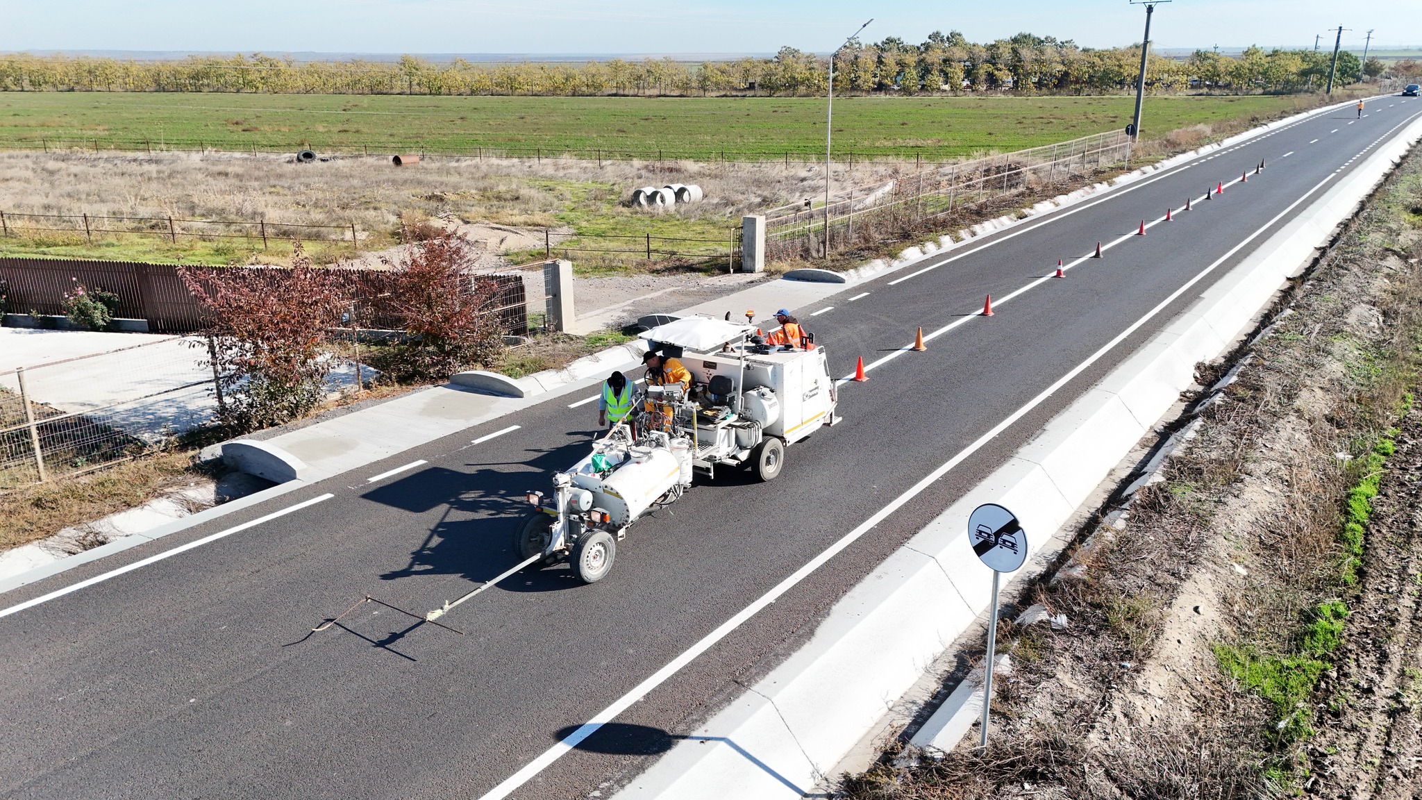 Galaţi: Marcaj rutier modern, în zona sonde Schela până la intrarea în Slobozia Conachi