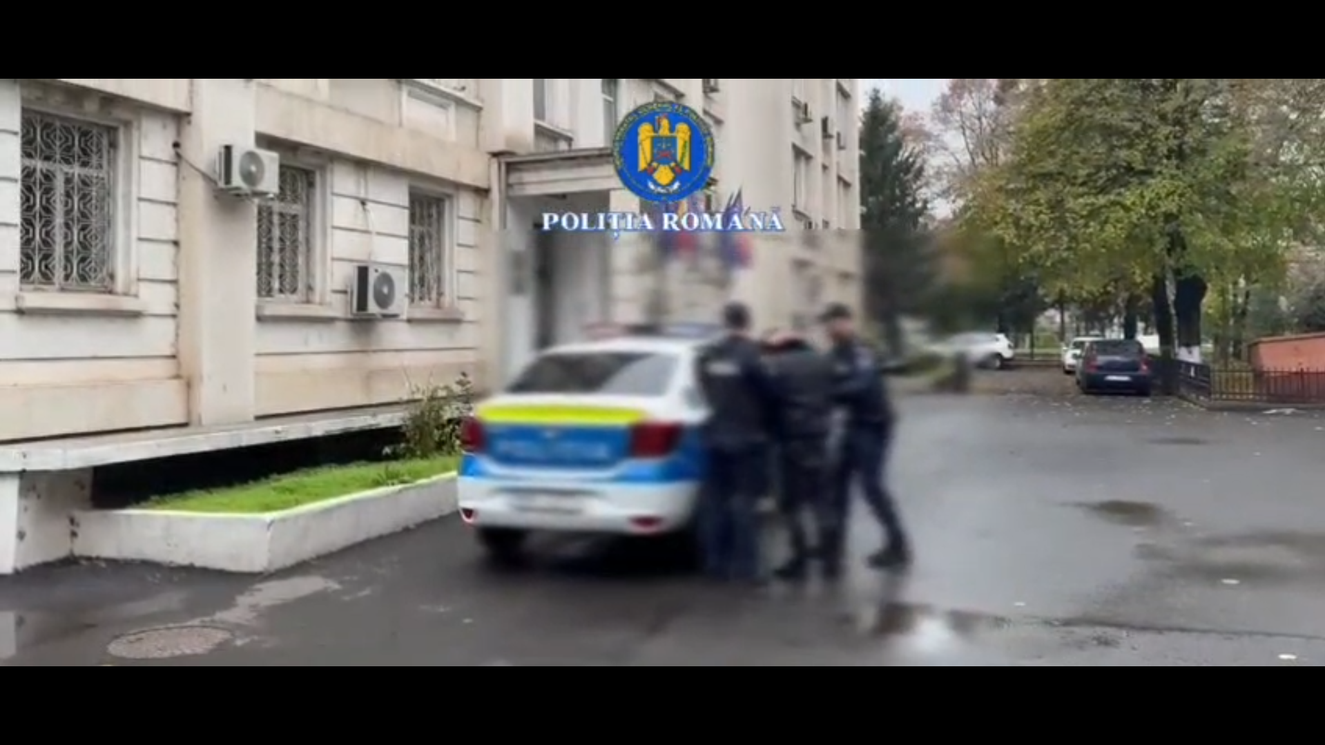 VIDEO: Livrator ameninţat cu un cuţit şi jefuit, la Galaţi! Tâlharul a ajuns după gratii