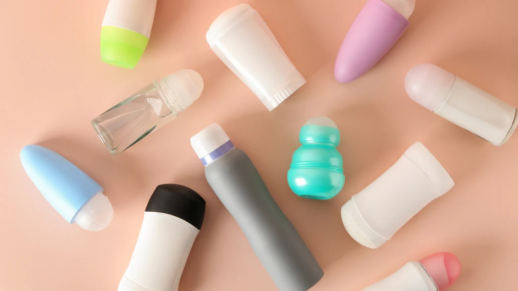 Antiperspirantele nu provoacă cancer de sân: ce spun specialiştii despre mitul care circulă online