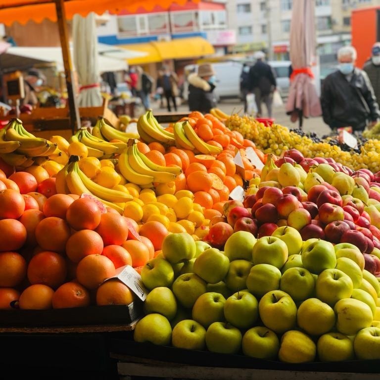 Pieţele din Galaţi, principalul punct de aprovizionare pentru mesele tradiţionale de sărbători