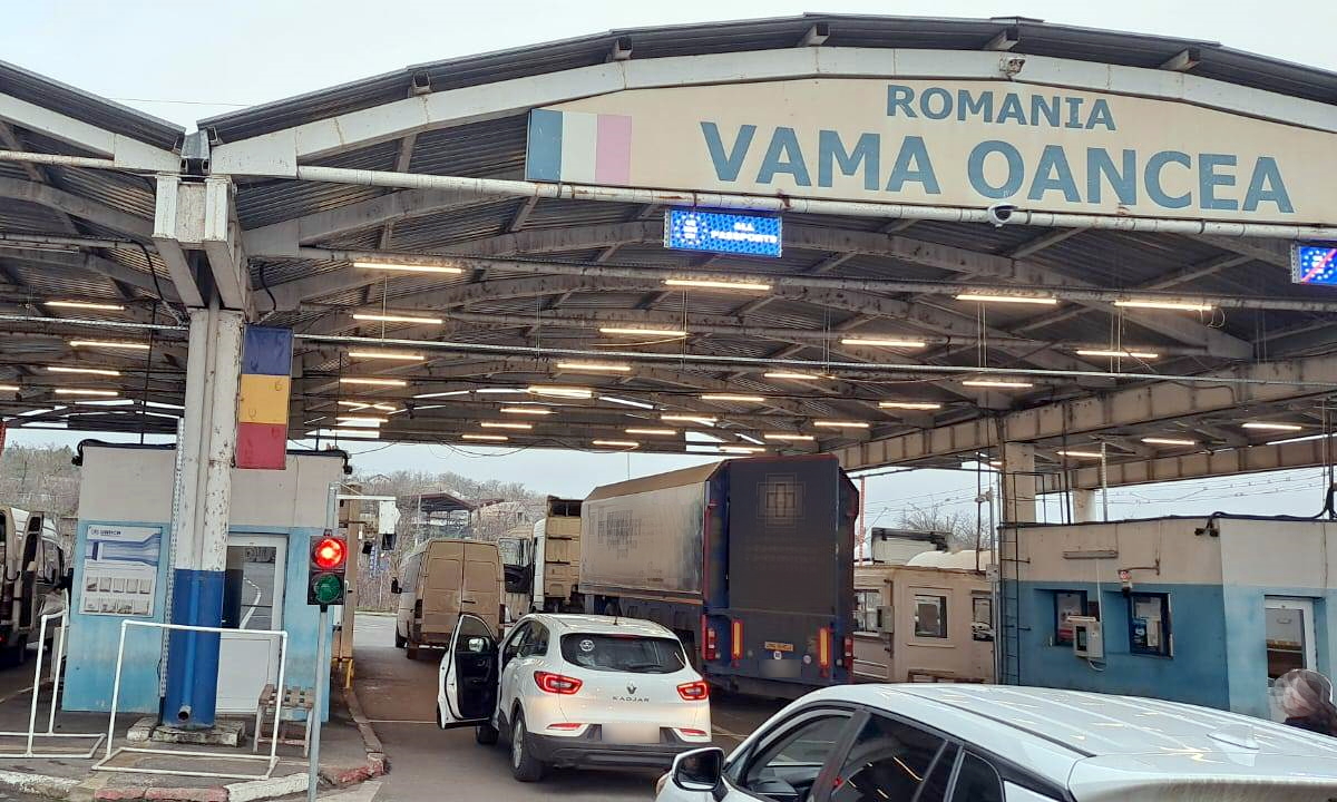 Galaţi: Asigurare tip carte verde falsă descoperită în PTF Oancea