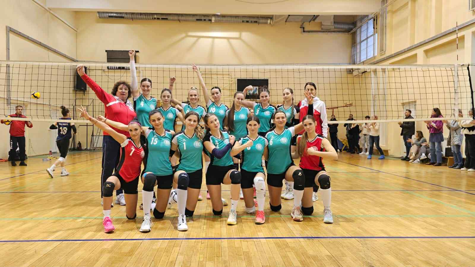 Voleibalistele de la CSU Galaţi au obţinut o victorie de trei puncte în Capitală