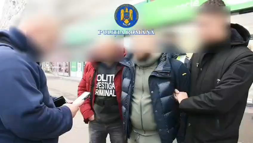 Galați: Hoți prinși în flagrant în Micro 17 (VIDEO)