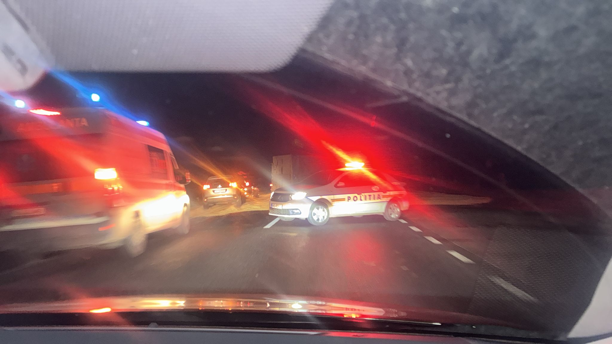 Galaţi: Accident în afara localităţii Independenţa provocat de o şoferiţă de 64 de ani