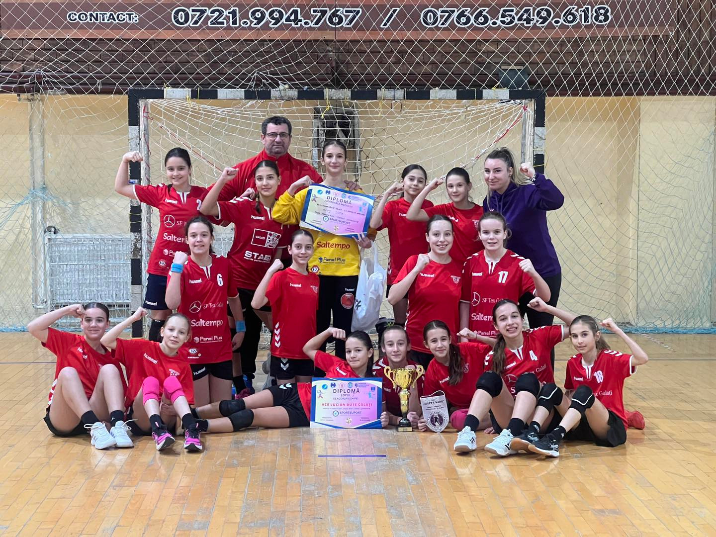 Junioarele 4 de la ACS Lucian Bute au câştigat Cupa Happy Kids la Medgidia. Olimpicele conduse de Nicoleta Vlad vor reprezenta România la Salonic la Climax Handbal Cup